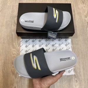 Skechers_Hyper_Burst_Soft_Premium_Flip_Flop