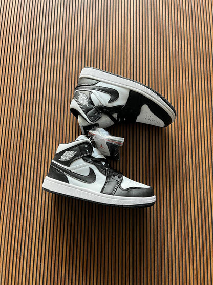 Nike Air Jordan 1